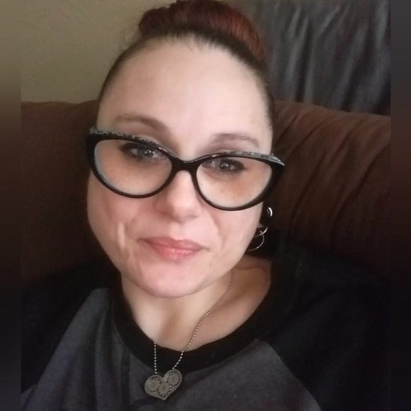 Meet your Posher, Christi - Picture 4 of 4